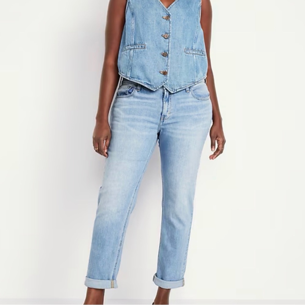 Old Navy Mid-Rise Light Blue Wow Boyfriend Jeans Women’s Size 14